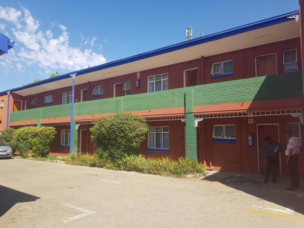 Garden View Lodge Mafikeng Buitenkant foto